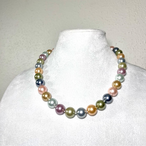 Kenneth Jay Lane pearl necklace - Picture 3 of 5